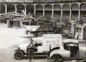 Carrito de los helados en la plaza